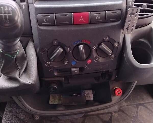 Белый Ситроен Jumper, объемом двигателя 0 л и пробегом 684 тыс. км за 4000 $, фото 3 на Automoto.ua