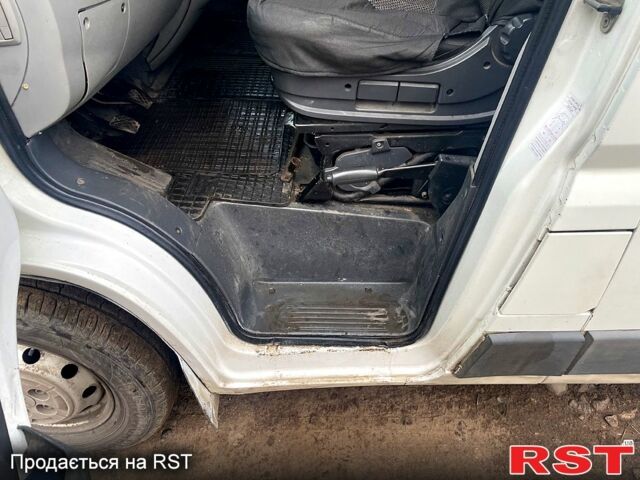 Белый Ситроен Jumper, объемом двигателя 2.2 л и пробегом 230 тыс. км за 7500 $, фото 10 на Automoto.ua