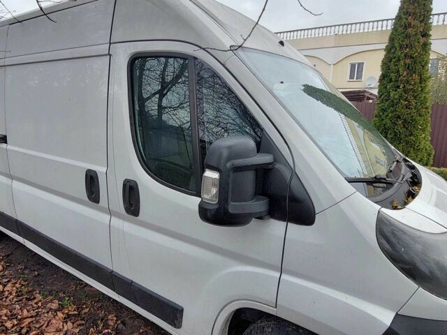Белый Ситроен Jumper, объемом двигателя 2.2 л и пробегом 384 тыс. км за 8281 $, фото 3 на Automoto.ua