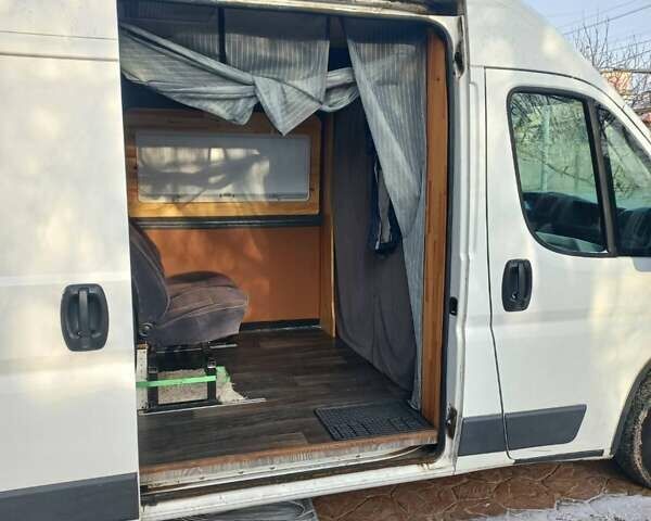 Белый Ситроен Jumper, объемом двигателя 2.2 л и пробегом 237 тыс. км за 7000 $, фото 10 на Automoto.ua