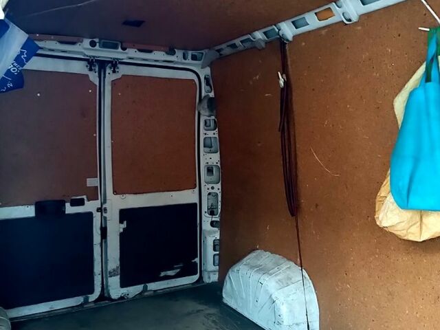Белый Ситроен Jumper, объемом двигателя 2.2 л и пробегом 470 тыс. км за 4800 $, фото 4 на Automoto.ua