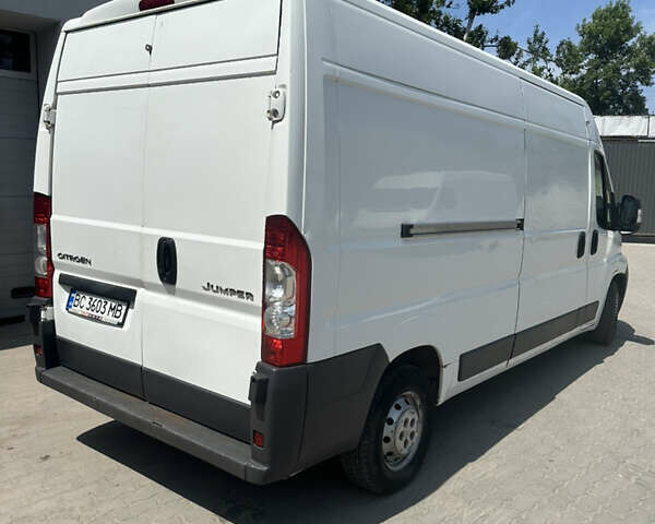 Белый Ситроен Jumper, объемом двигателя 2.2 л и пробегом 126 тыс. км за 13900 $, фото 3 на Automoto.ua