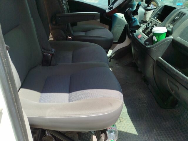 Білий Сітроен Jumper, об'ємом двигуна 2.2 л та пробігом 100 тис. км за 7569 $, фото 6 на Automoto.ua