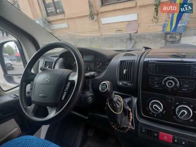 Белый Ситроен Jumper, объемом двигателя 2.2 л и пробегом 294 тыс. км за 9200 $, фото 1 на Automoto.ua