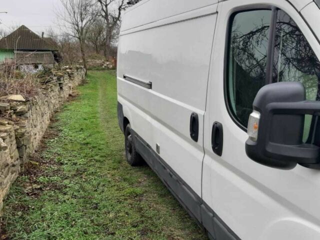 Білий Сітроен Jumper, об'ємом двигуна 2.2 л та пробігом 380 тис. км за 12888 $, фото 2 на Automoto.ua