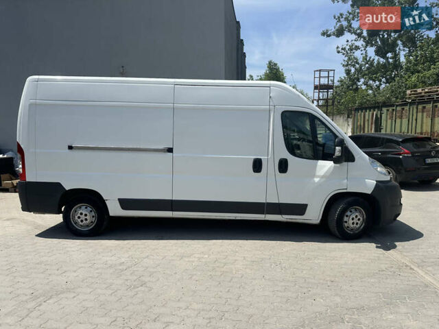 Белый Ситроен Jumper, объемом двигателя 2.2 л и пробегом 126 тыс. км за 13900 $, фото 2 на Automoto.ua