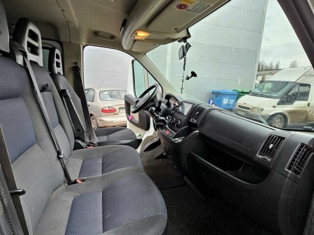 Белый Ситроен Jumper, объемом двигателя 2.2 л и пробегом 364 тыс. км за 15999 $, фото 4 на Automoto.ua