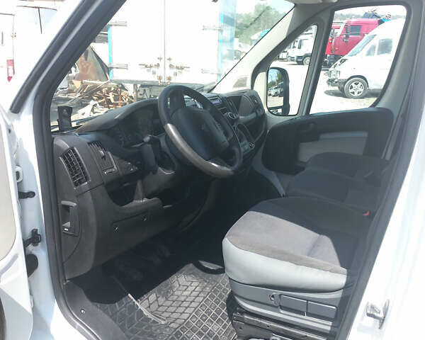 Белый Ситроен Jumper, объемом двигателя 2.2 л и пробегом 304 тыс. км за 12500 $, фото 9 на Automoto.ua