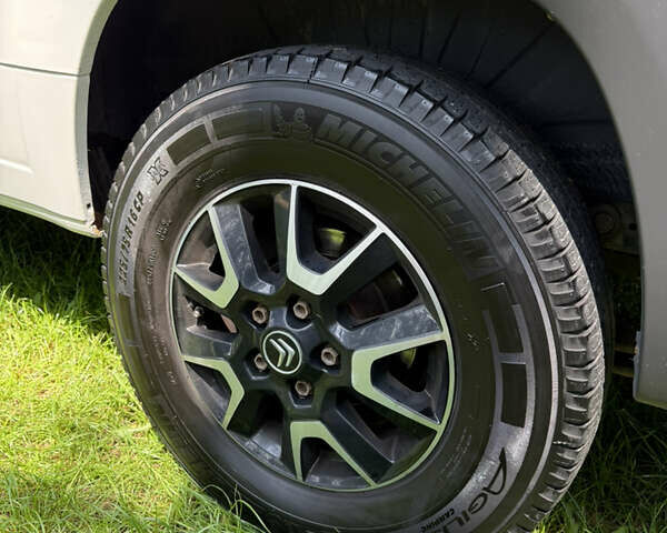 Ситроен Jumper 2015 в Бердичеве на Automoto.ua Белый Ситроен Jumper, объемом двигателя 3 л и пробегом 452 тыс. км за 17500 $, фото 16 на Automoto.ua