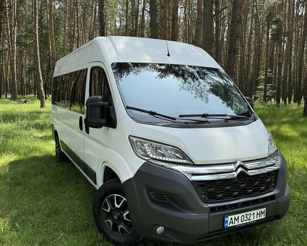 Ситроен Jumper 2015 в Бердичеве на Automoto.ua Белый Ситроен Jumper, объемом двигателя 3 л и пробегом 452 тыс. км за 17500 $, фото 6 на Automoto.ua