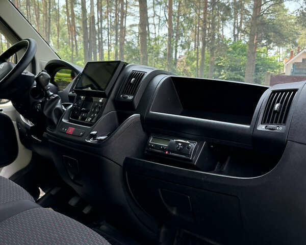 Ситроен Jumper 2015 в Бердичеве на Automoto.ua Белый Ситроен Jumper, объемом двигателя 3 л и пробегом 452 тыс. км за 17500 $, фото 24 на Automoto.ua