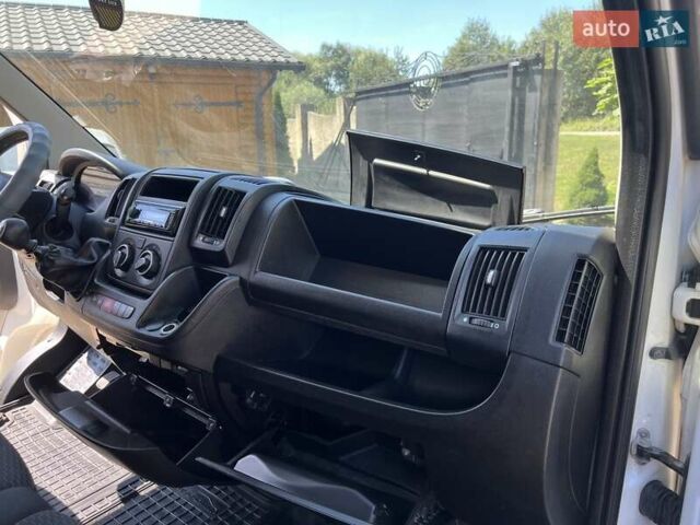 Білий Сітроен Jumper, об'ємом двигуна 2.2 л та пробігом 444 тис. км за 11000 $, фото 25 на Automoto.ua