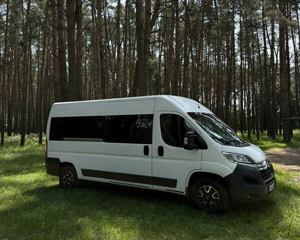 Ситроен Jumper 2015 в Бердичеве на Automoto.ua Белый Ситроен Jumper, объемом двигателя 3 л и пробегом 452 тыс. км за 17500 $, фото 8 на Automoto.ua