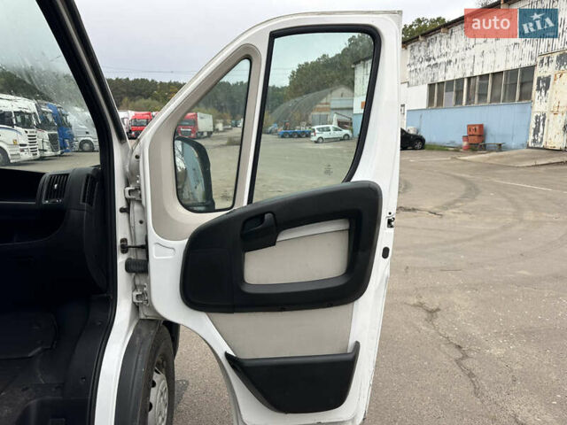Белый Ситроен Jumper, объемом двигателя 2.2 л и пробегом 192 тыс. км за 12790 $, фото 16 на Automoto.ua