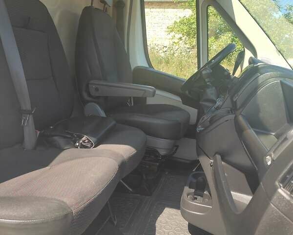 Белый Ситроен Jumper, объемом двигателя 2 л и пробегом 305 тыс. км за 11500 $, фото 10 на Automoto.ua