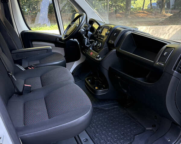 Белый Ситроен Jumper, объемом двигателя 2 л и пробегом 254 тыс. км за 11800 $, фото 10 на Automoto.ua