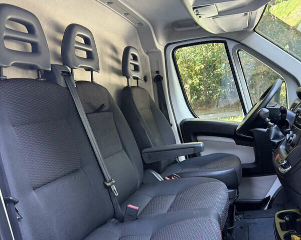 Белый Ситроен Jumper, объемом двигателя 2 л и пробегом 254 тыс. км за 11800 $, фото 11 на Automoto.ua