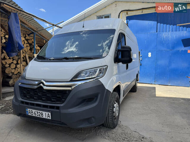 Белый Ситроен Jumper, объемом двигателя 2.2 л и пробегом 288 тыс. км за 13700 $, фото 1 на Automoto.ua