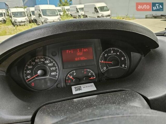 Белый Ситроен Jumper, объемом двигателя 2.2 л и пробегом 170 тыс. км за 14000 $, фото 11 на Automoto.ua