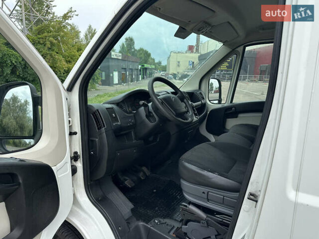 Білий Сітроен Jumper, об'ємом двигуна 2.2 л та пробігом 235 тис. км за 13000 $, фото 13 на Automoto.ua