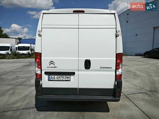 Белый Ситроен Jumper, объемом двигателя 2.2 л и пробегом 170 тыс. км за 14000 $, фото 3 на Automoto.ua