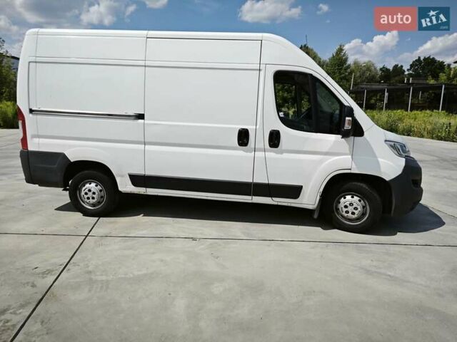Белый Ситроен Jumper, объемом двигателя 2.2 л и пробегом 170 тыс. км за 14000 $, фото 7 на Automoto.ua