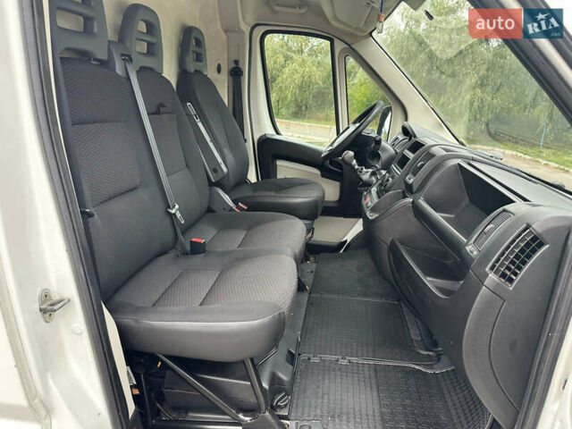 Белый Ситроен Jumper, объемом двигателя 2.2 л и пробегом 185 тыс. км за 14000 $, фото 18 на Automoto.ua