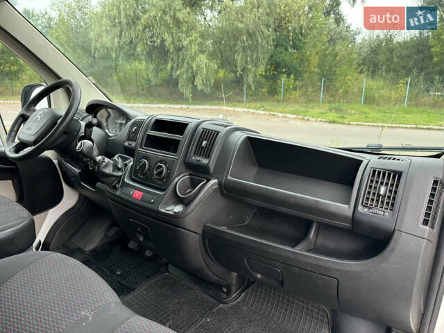Білий Сітроен Jumper, об'ємом двигуна 2.2 л та пробігом 235 тис. км за 13000 $, фото 18 на Automoto.ua