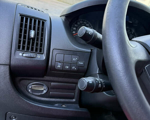 Белый Ситроен Jumper, объемом двигателя 2 л и пробегом 290 тыс. км за 14700 $, фото 15 на Automoto.ua