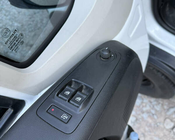 Белый Ситроен Jumper, объемом двигателя 2 л и пробегом 290 тыс. км за 14700 $, фото 9 на Automoto.ua
