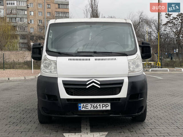Белый Ситроен Jumper, объемом двигателя 2.2 л и пробегом 295 тыс. км за 9000 $, фото 1 на Automoto.ua