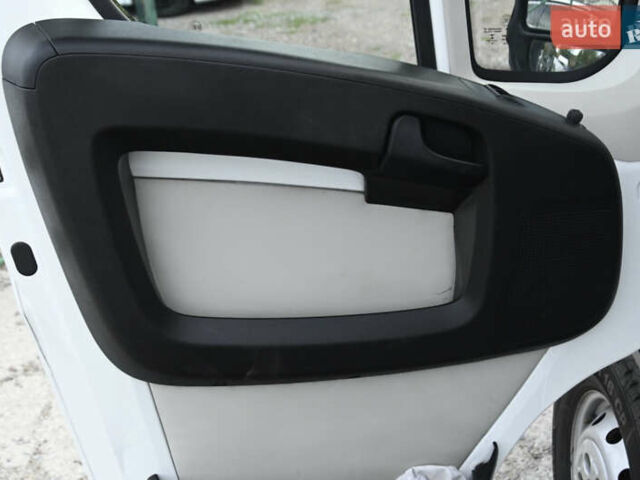 Белый Ситроен Jumper, объемом двигателя 2.2 л и пробегом 85 тыс. км за 16500 $, фото 14 на Automoto.ua