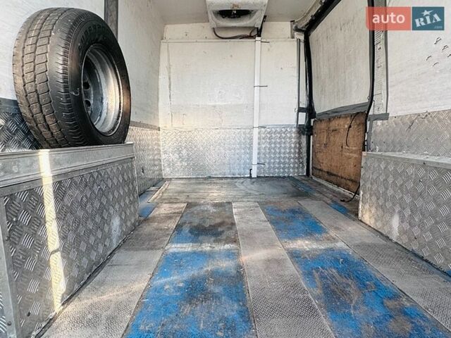 Белый Ситроен Jumper, объемом двигателя 2.2 л и пробегом 307 тыс. км за 8450 $, фото 5 на Automoto.ua