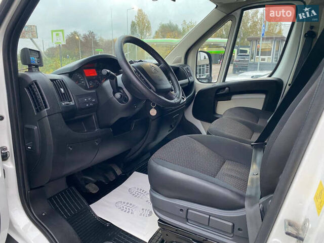 Белый Ситроен Jumper, объемом двигателя 2.2 л и пробегом 148 тыс. км за 13499 $, фото 8 на Automoto.ua