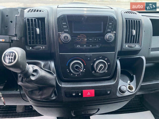 Белый Ситроен Jumper, объемом двигателя 2.2 л и пробегом 148 тыс. км за 13499 $, фото 14 на Automoto.ua