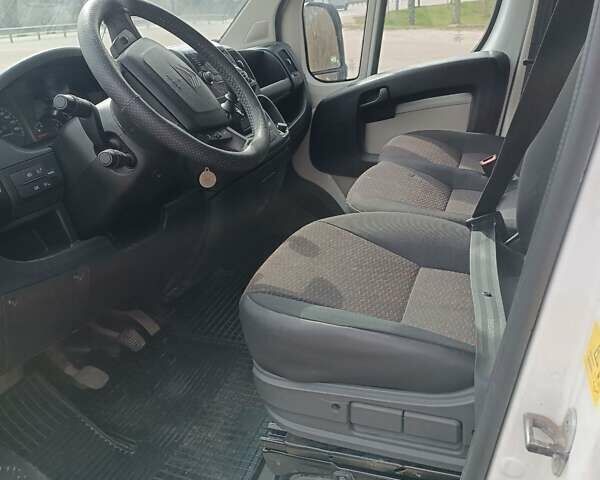 Белый Ситроен Jumper, объемом двигателя 2.2 л и пробегом 147 тыс. км за 14500 $, фото 6 на Automoto.ua