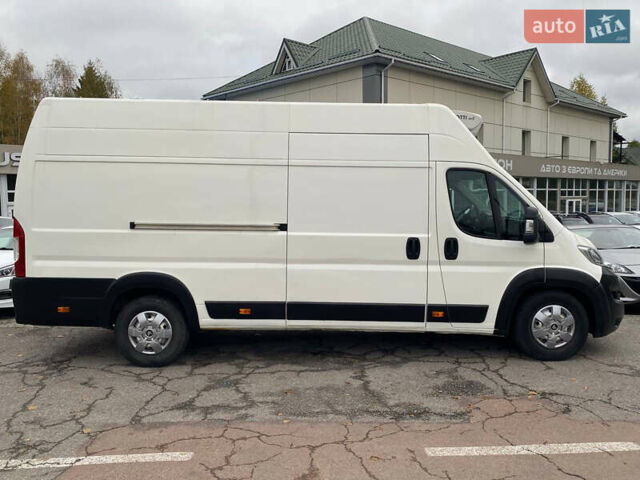 Белый Ситроен Jumper, объемом двигателя 2.2 л и пробегом 148 тыс. км за 13499 $, фото 3 на Automoto.ua
