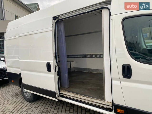 Белый Ситроен Jumper, объемом двигателя 2.2 л и пробегом 148 тыс. км за 13499 $, фото 17 на Automoto.ua