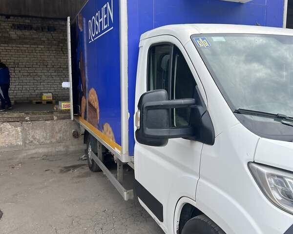 Белый Ситроен Jumper, объемом двигателя 2.2 л и пробегом 342 тыс. км за 12000 $, фото 5 на Automoto.ua