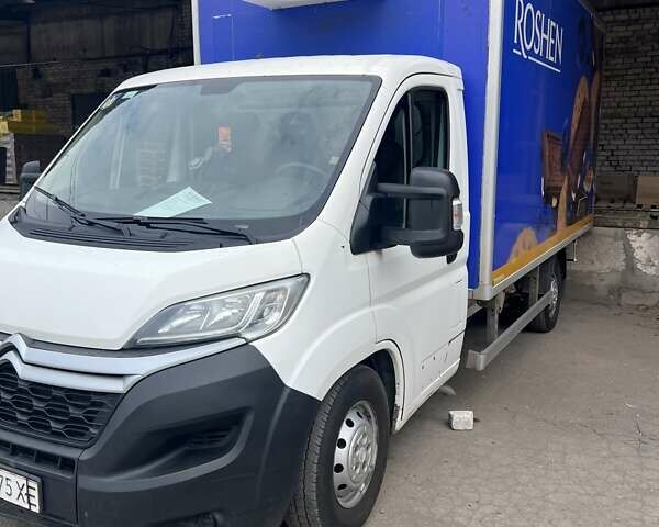 Белый Ситроен Jumper, объемом двигателя 2.2 л и пробегом 342 тыс. км за 12000 $, фото 4 на Automoto.ua