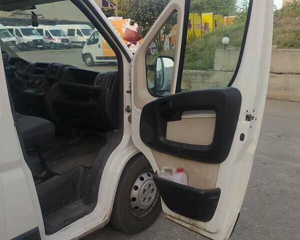 Белый Ситроен Jumper, объемом двигателя 2.2 л и пробегом 387 тыс. км за 12500 $, фото 17 на Automoto.ua