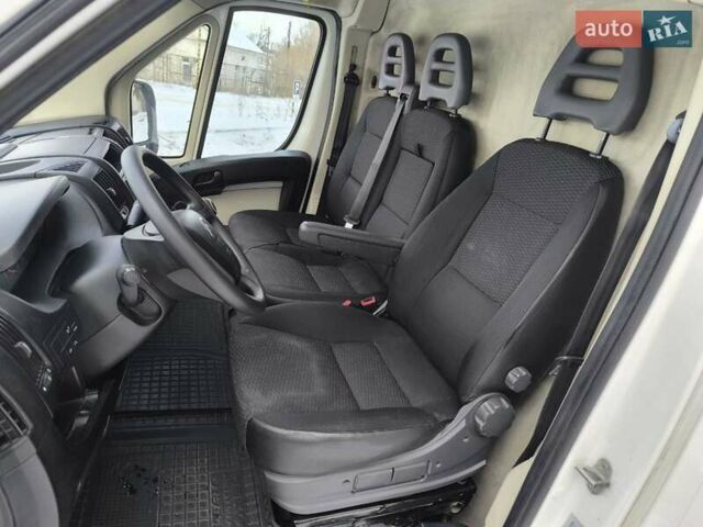 Білий Сітроен Jumper, об'ємом двигуна 2.2 л та пробігом 326 тис. км за 12700 $, фото 9 на Automoto.ua