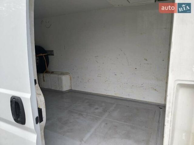 Белый Ситроен Jumper, объемом двигателя 2.2 л и пробегом 317 тыс. км за 13300 $, фото 12 на Automoto.ua