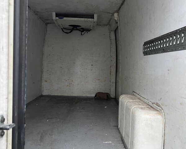 Белый Ситроен Jumper, объемом двигателя 2.5 л и пробегом 500 тыс. км за 12000 $, фото 5 на Automoto.ua