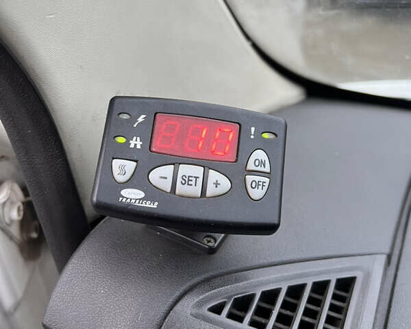 Белый Ситроен Jumper, объемом двигателя 2.5 л и пробегом 500 тыс. км за 12000 $, фото 12 на Automoto.ua