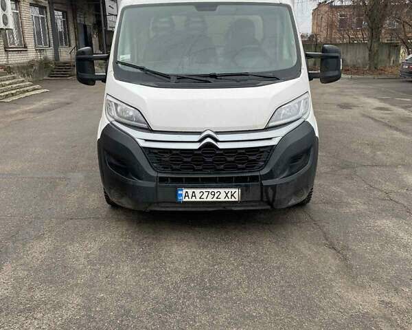 Белый Ситроен Jumper, объемом двигателя 2.2 л и пробегом 421 тыс. км за 12500 $, фото 10 на Automoto.ua