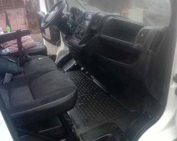 Белый Ситроен Jumper, объемом двигателя 2.2 л и пробегом 286 тыс. км за 12500 $, фото 5 на Automoto.ua