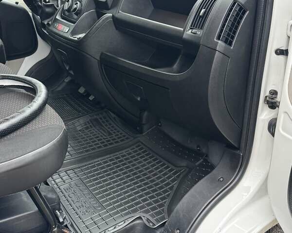 Белый Ситроен Jumper, объемом двигателя 2.2 л и пробегом 191 тыс. км за 15499 $, фото 11 на Automoto.ua