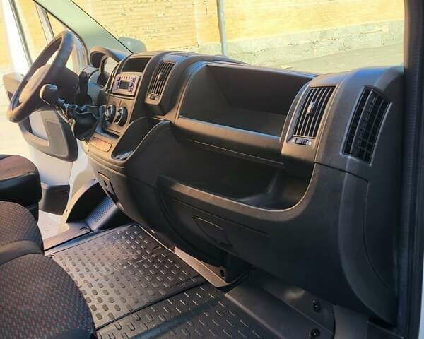 Білий Сітроен Jumper, об'ємом двигуна 2.2 л та пробігом 190 тис. км за 15000 $, фото 12 на Automoto.ua