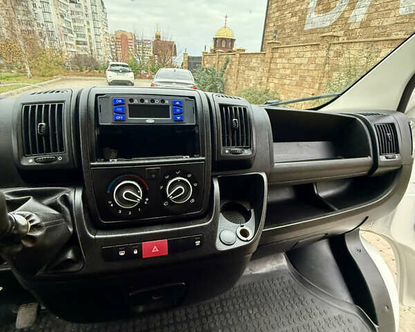 Белый Ситроен Jumper, объемом двигателя 2.2 л и пробегом 330 тыс. км за 15300 $, фото 28 на Automoto.ua